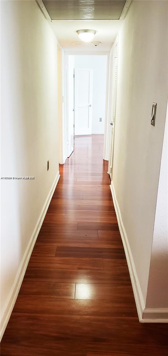 10275 Collins Ave # 323