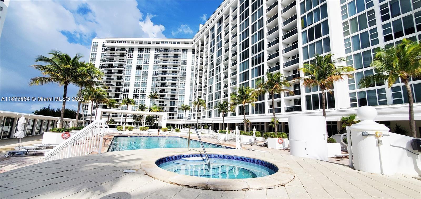 10275 Collins Ave # 323