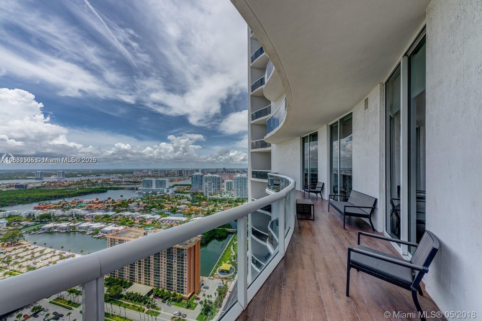 15811 Collins Ave # 3205