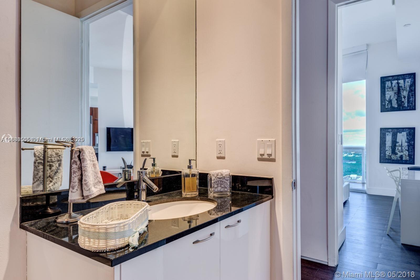 15811 Collins Ave # 3205