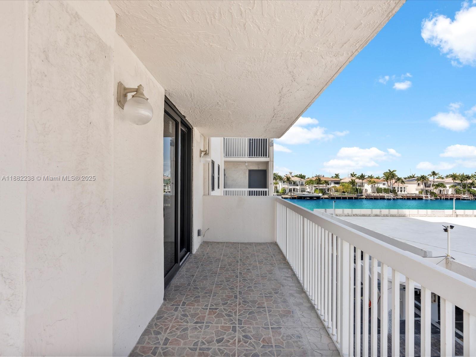 1500 S Ocean Dr # 3G