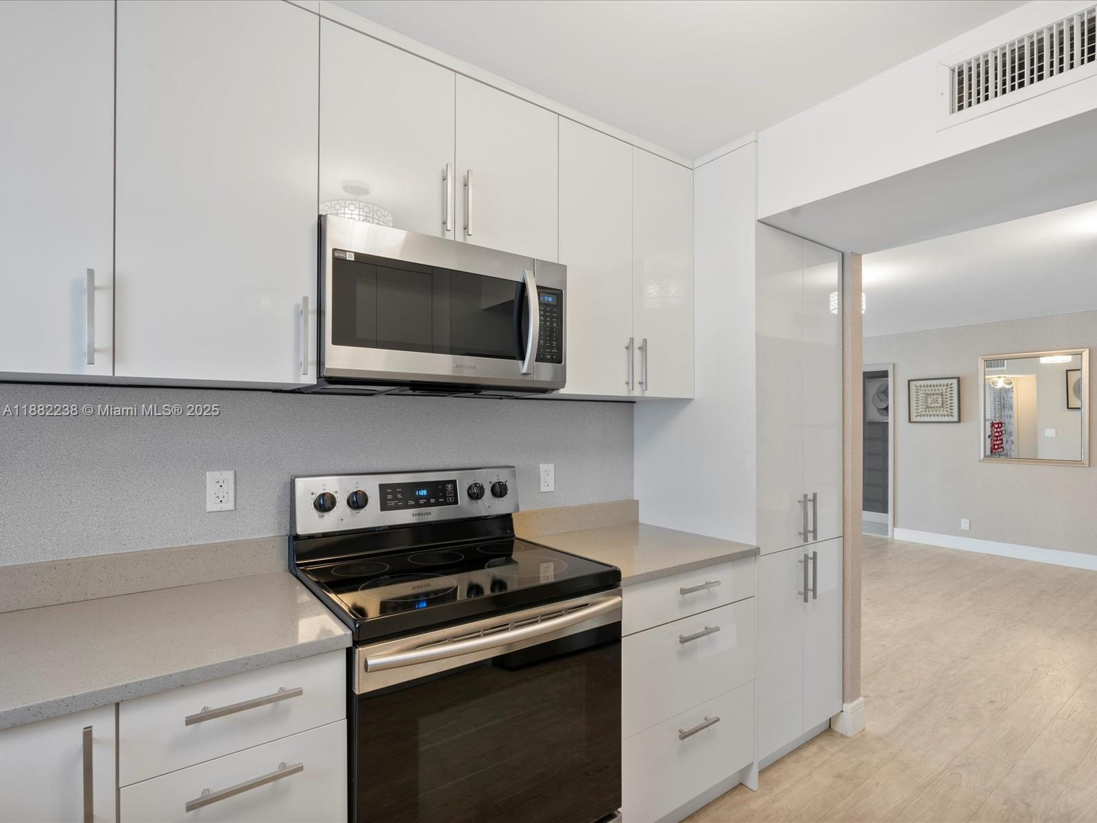 1500 S Ocean Dr # 3G