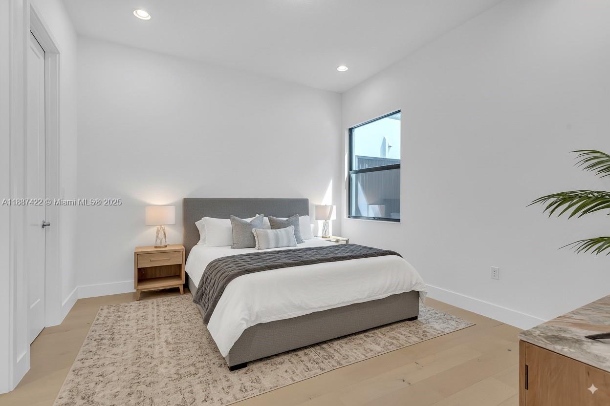 8367 Royal County Down Rd