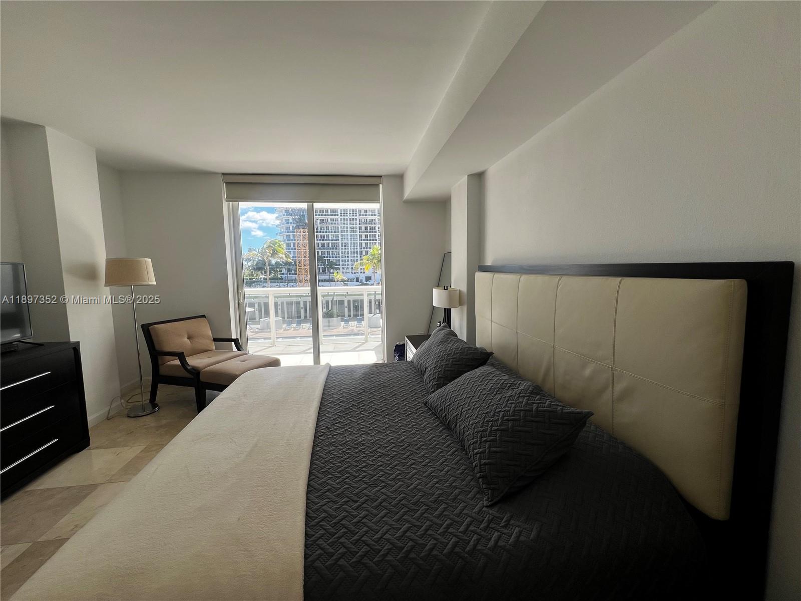 10275 Collins Ave # 214