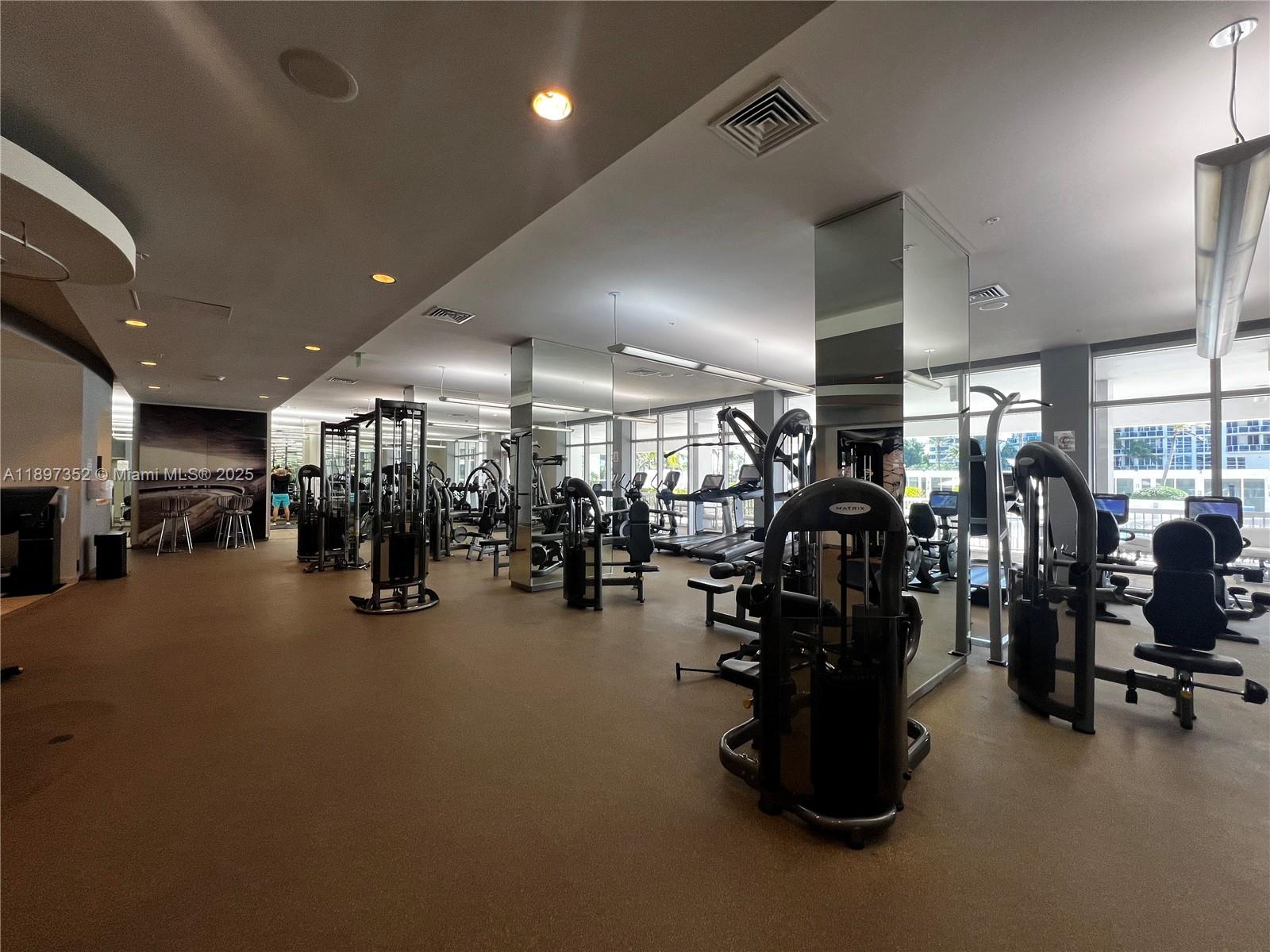 10275 Collins Ave # 214