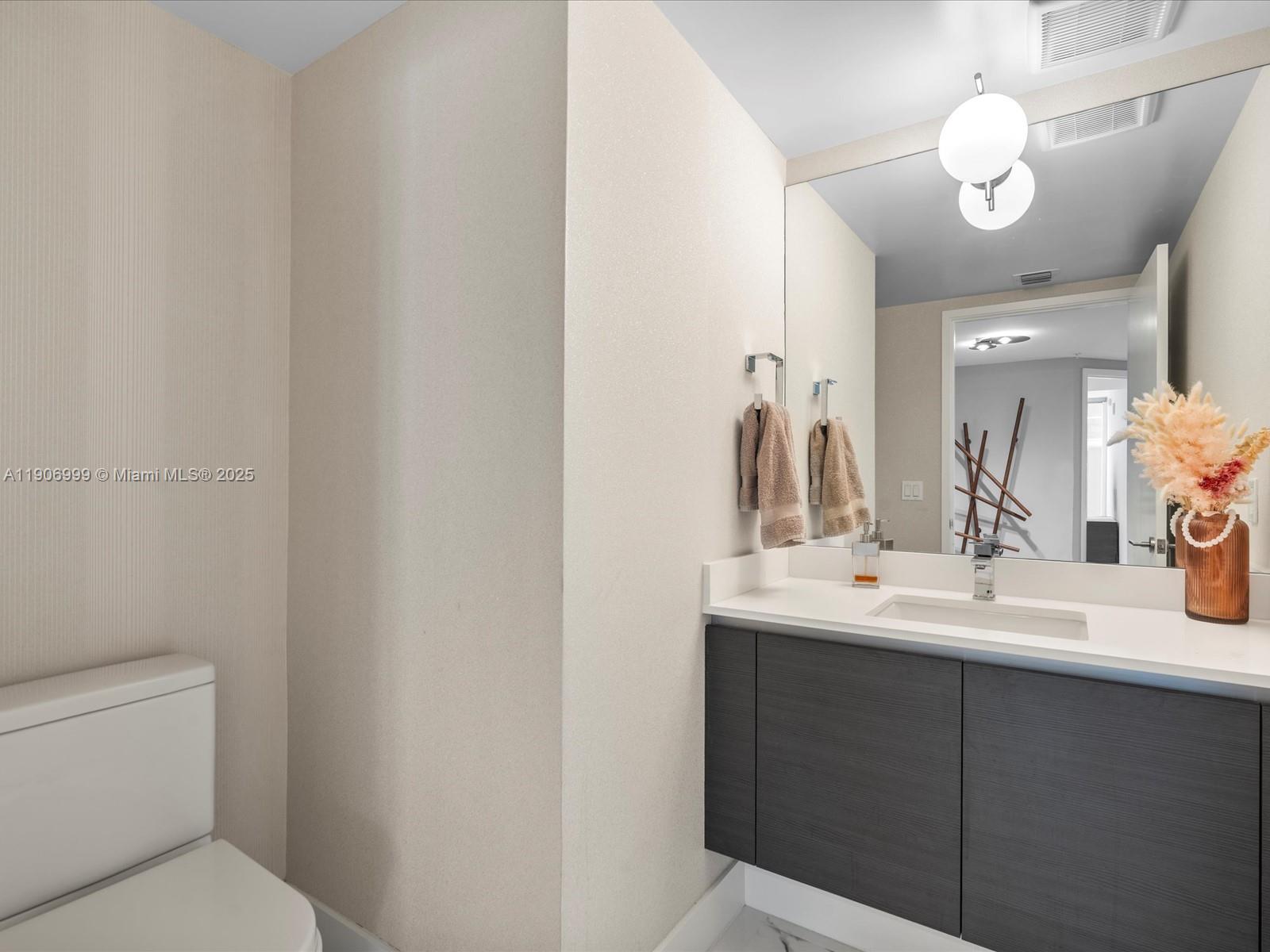 300 Sunny Isles Blvd # 1601 Unit: 4-1601