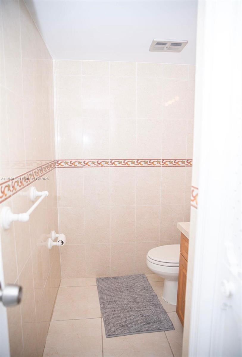 3101 N Country Club Dr # 703