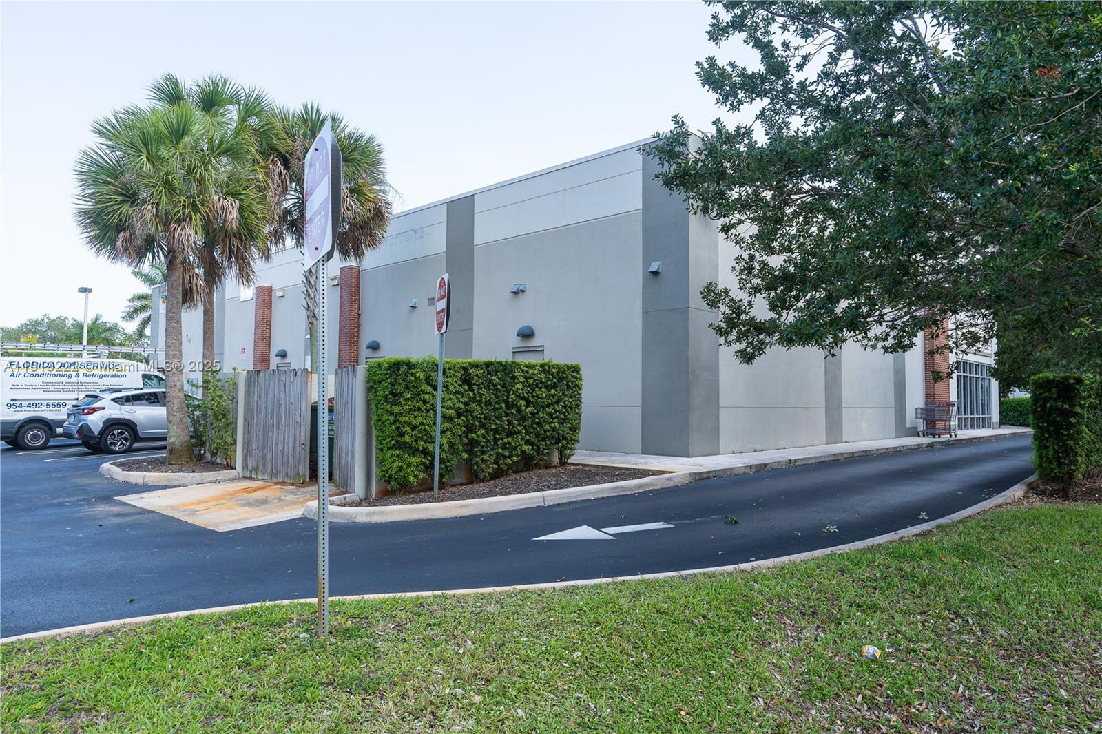 8931 W Atlantic Blvd