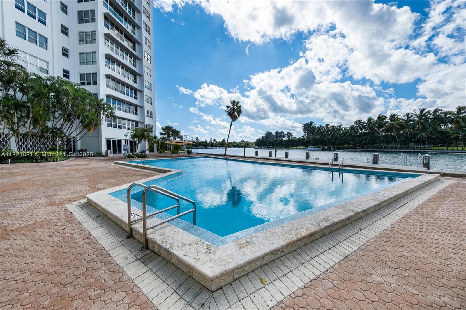 9100 W Bay Harbor Dr # 5A