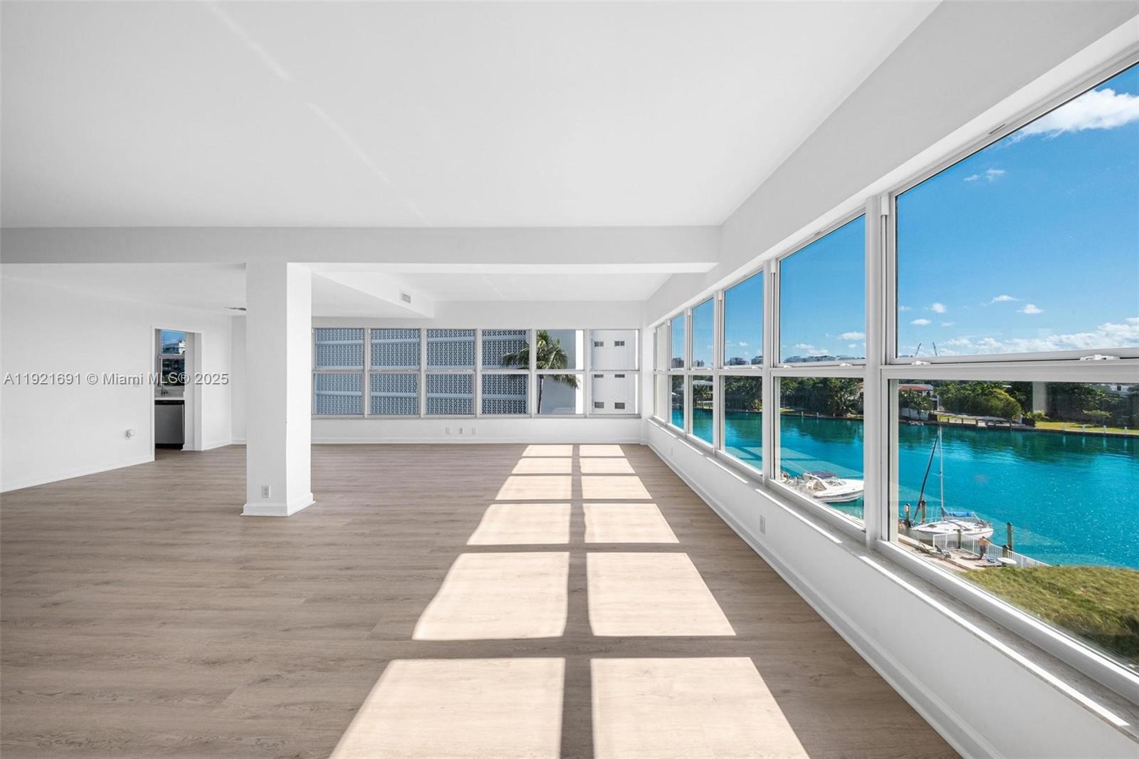 9100 W Bay Harbor Dr # 5A