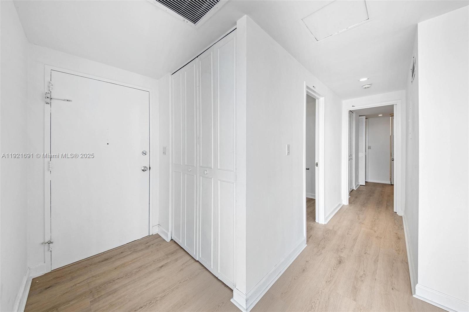 9100 W Bay Harbor Dr # 5A