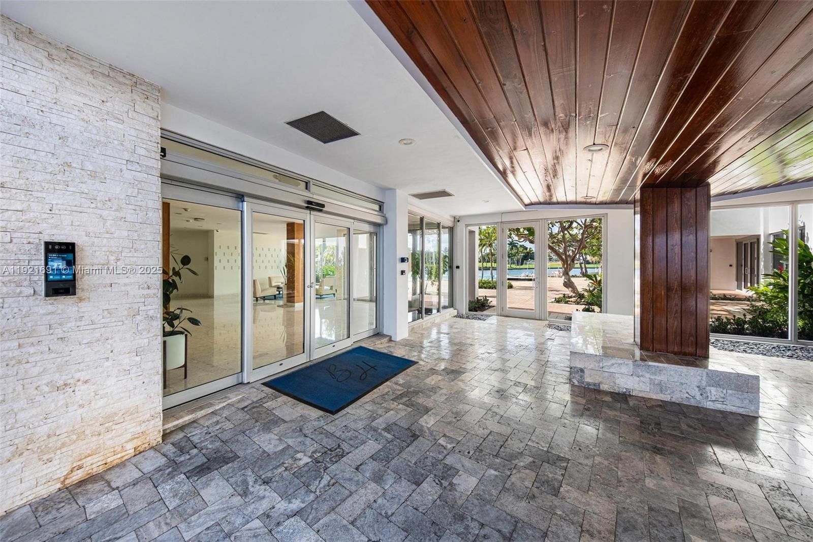 9100 W Bay Harbor Dr # 5A