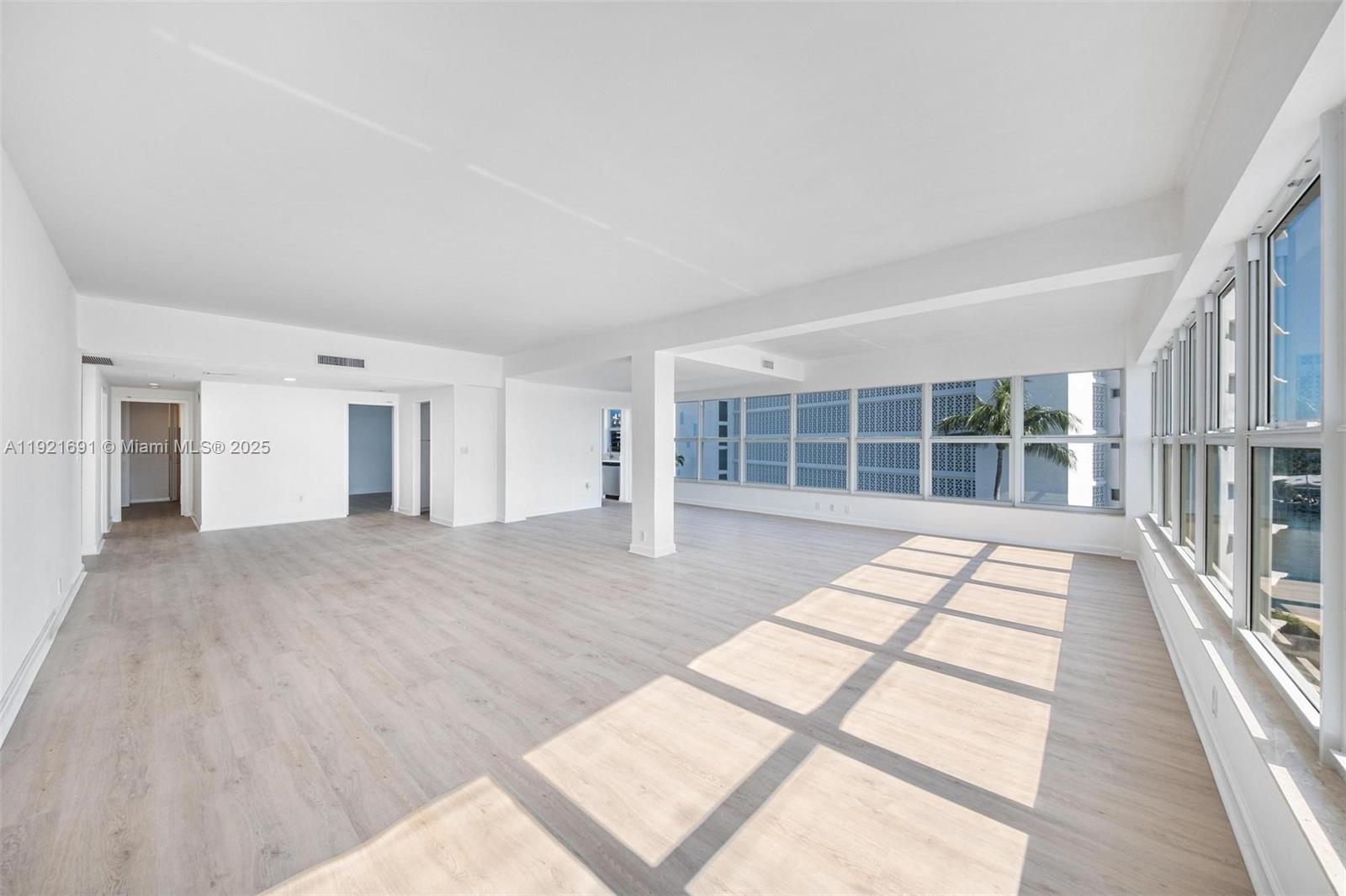 9100 W Bay Harbor Dr # 5A