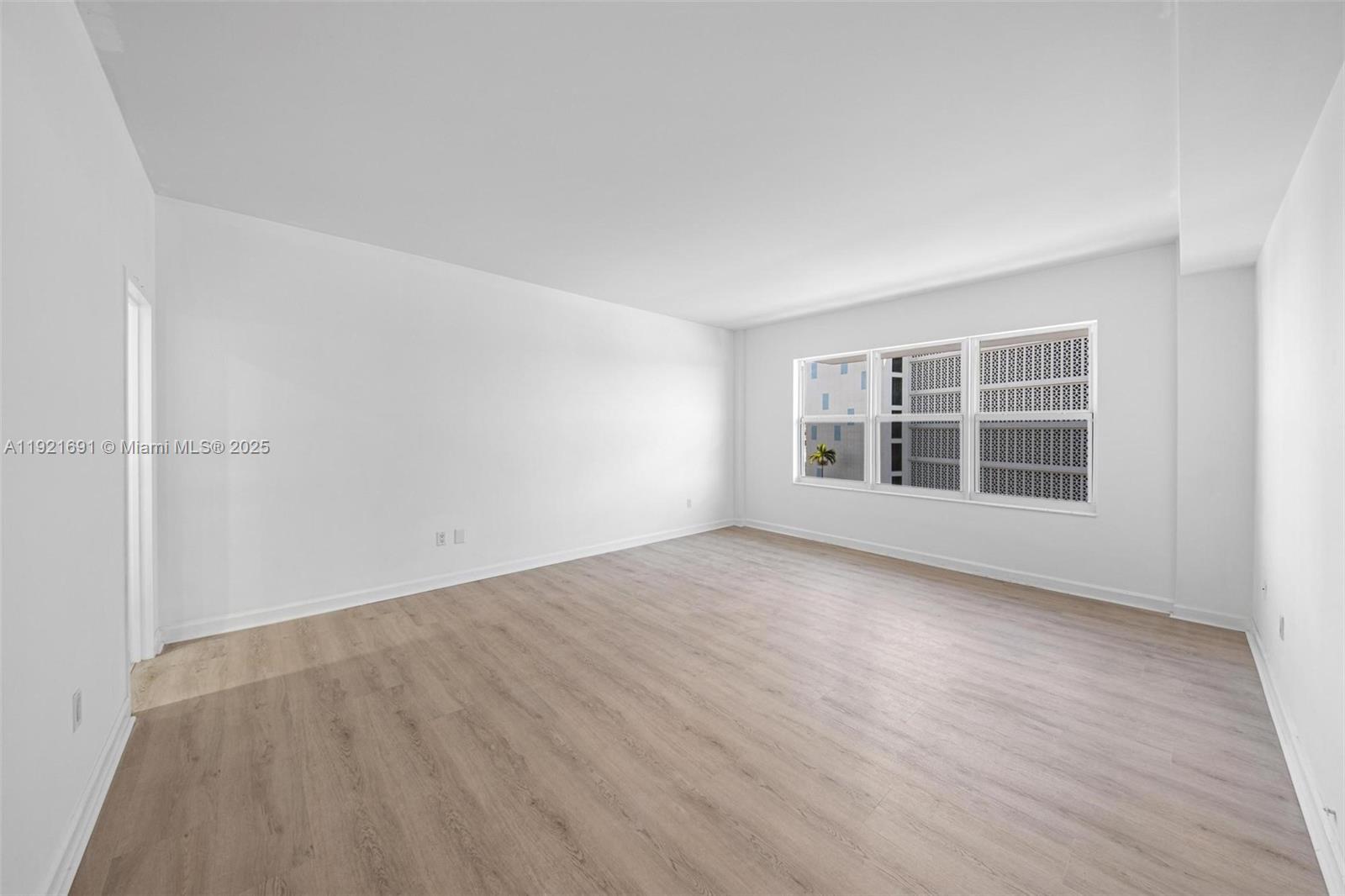 9100 W Bay Harbor Dr # 5A