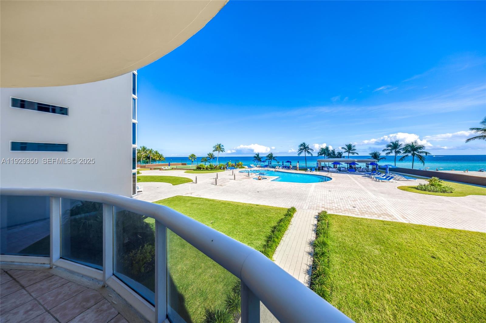 17555 Collins Ave # 303
