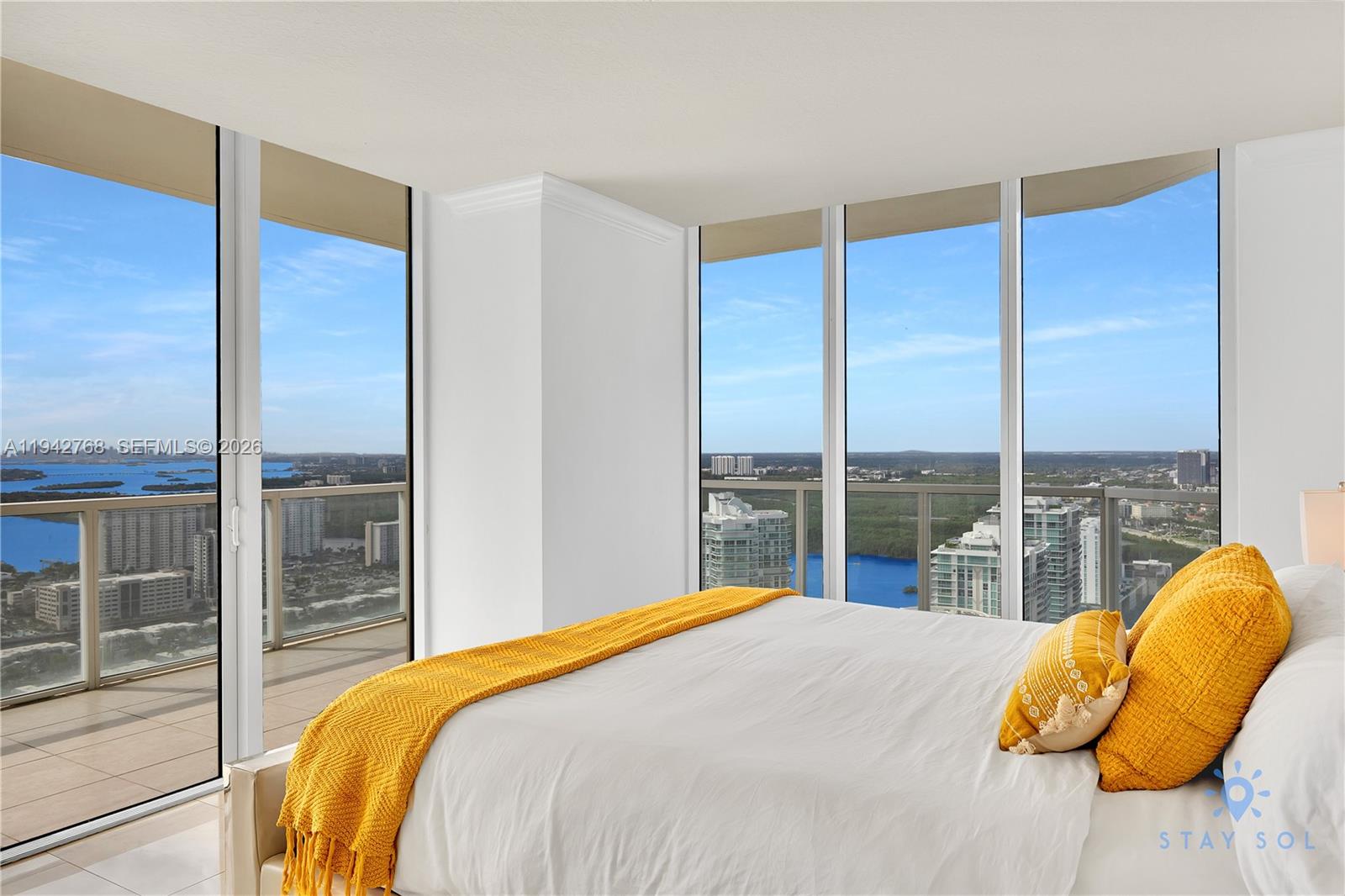 16699 Collins Ave # 4208