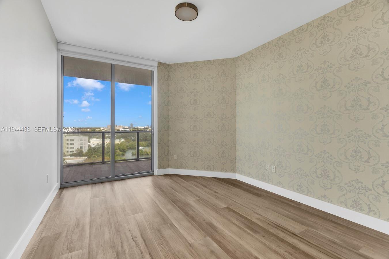 17301 Biscayne Blvd # 1106