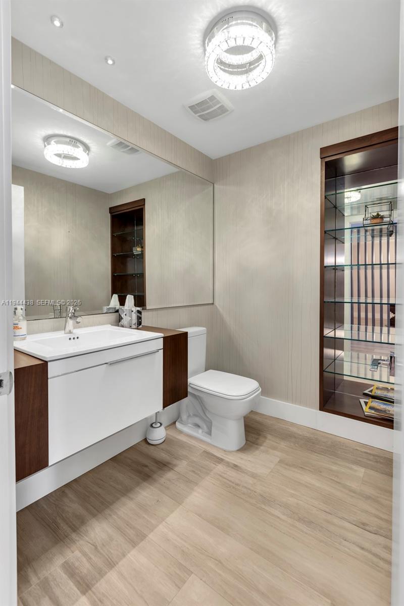17301 Biscayne Blvd # 1106