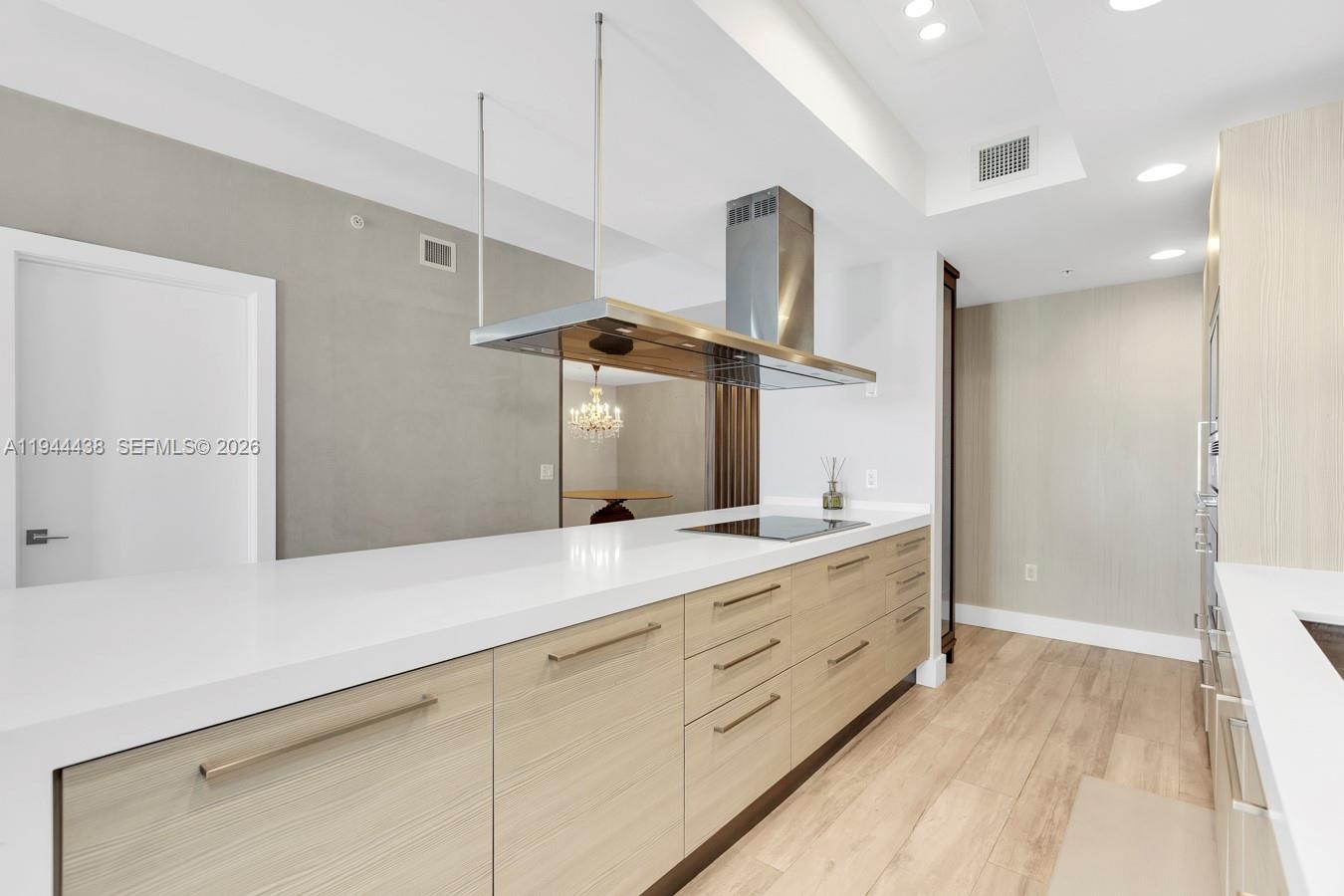 17301 Biscayne Blvd # 1106