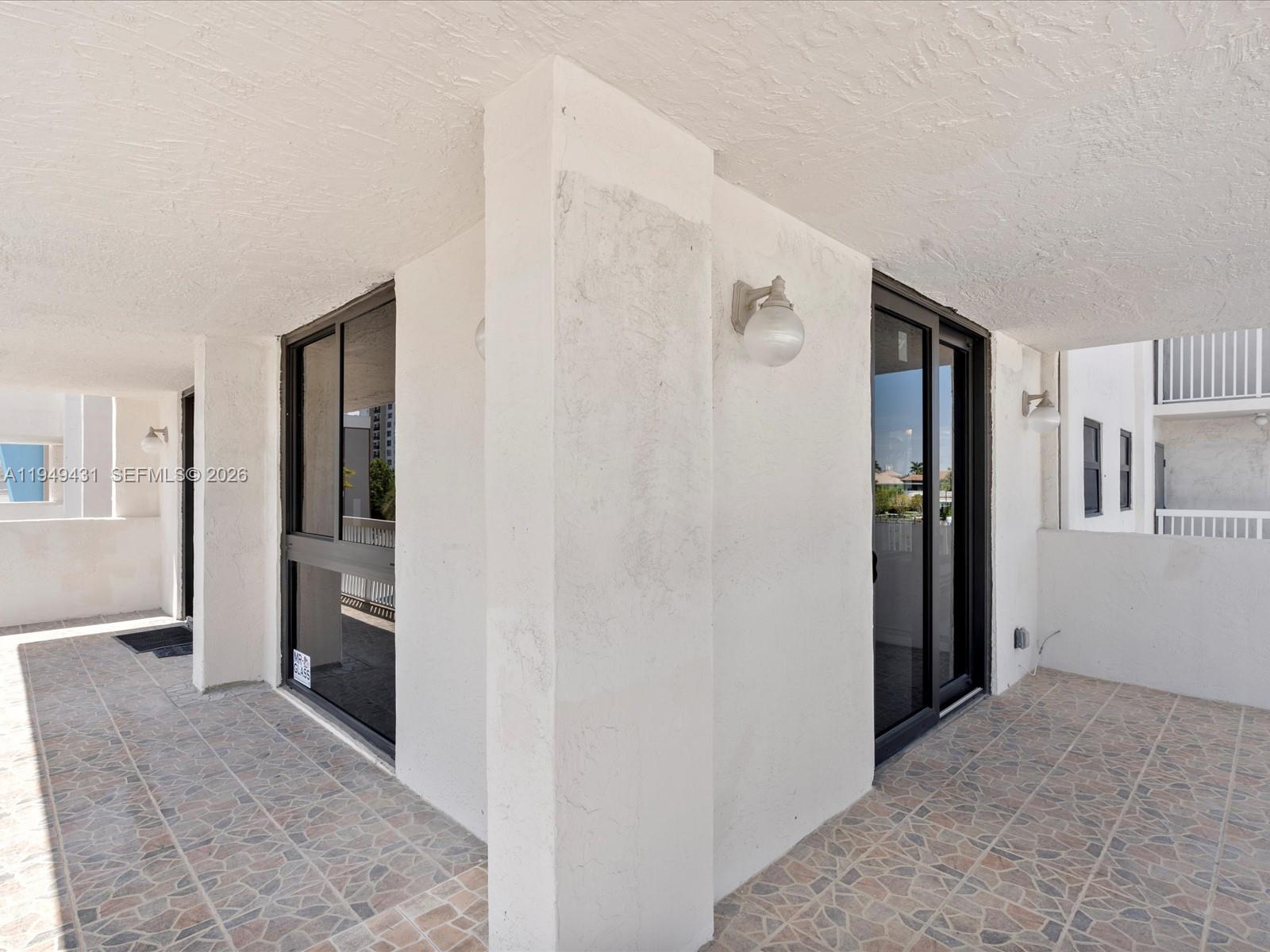 1500 S Ocean Dr # 3G