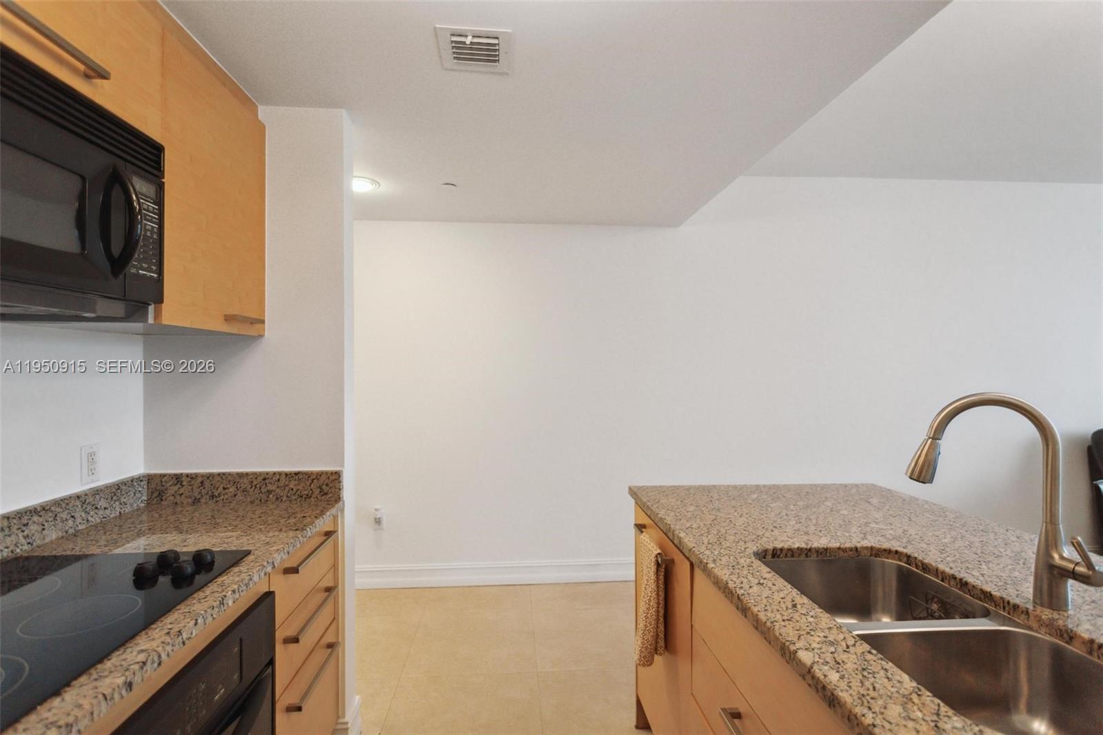 1800 S OCEAN DR # 809