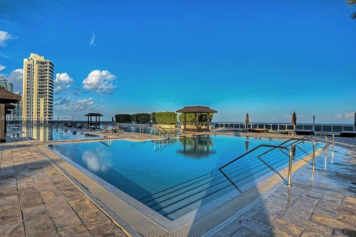 1800 S OCEAN DR # 809