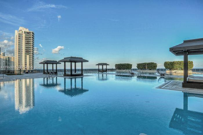 1800 S OCEAN DR # 809