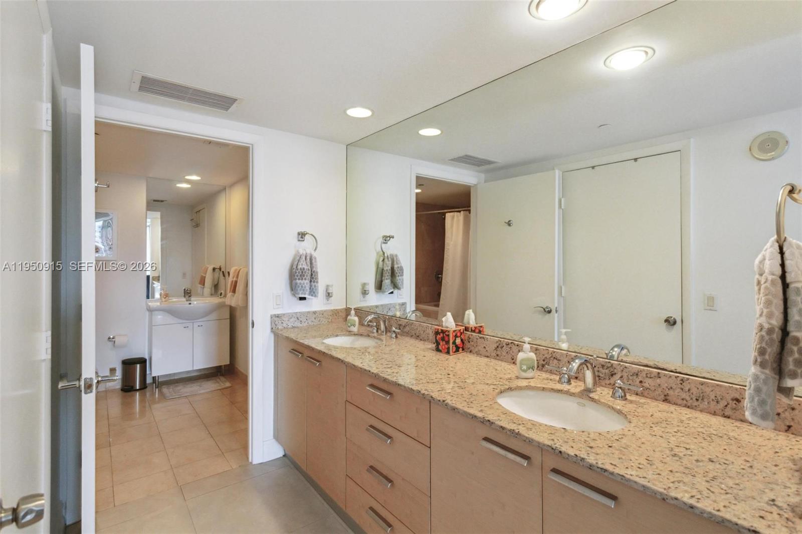 1800 S OCEAN DR # 809