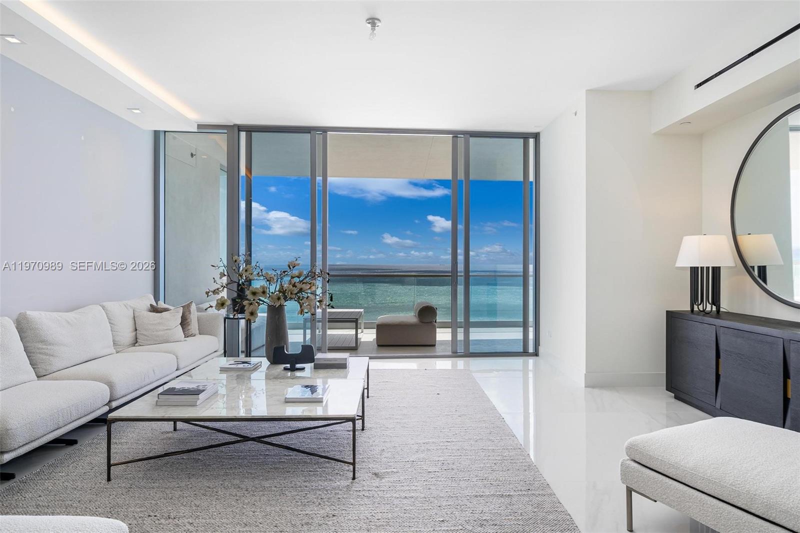 18501 Collins Ave # 2003