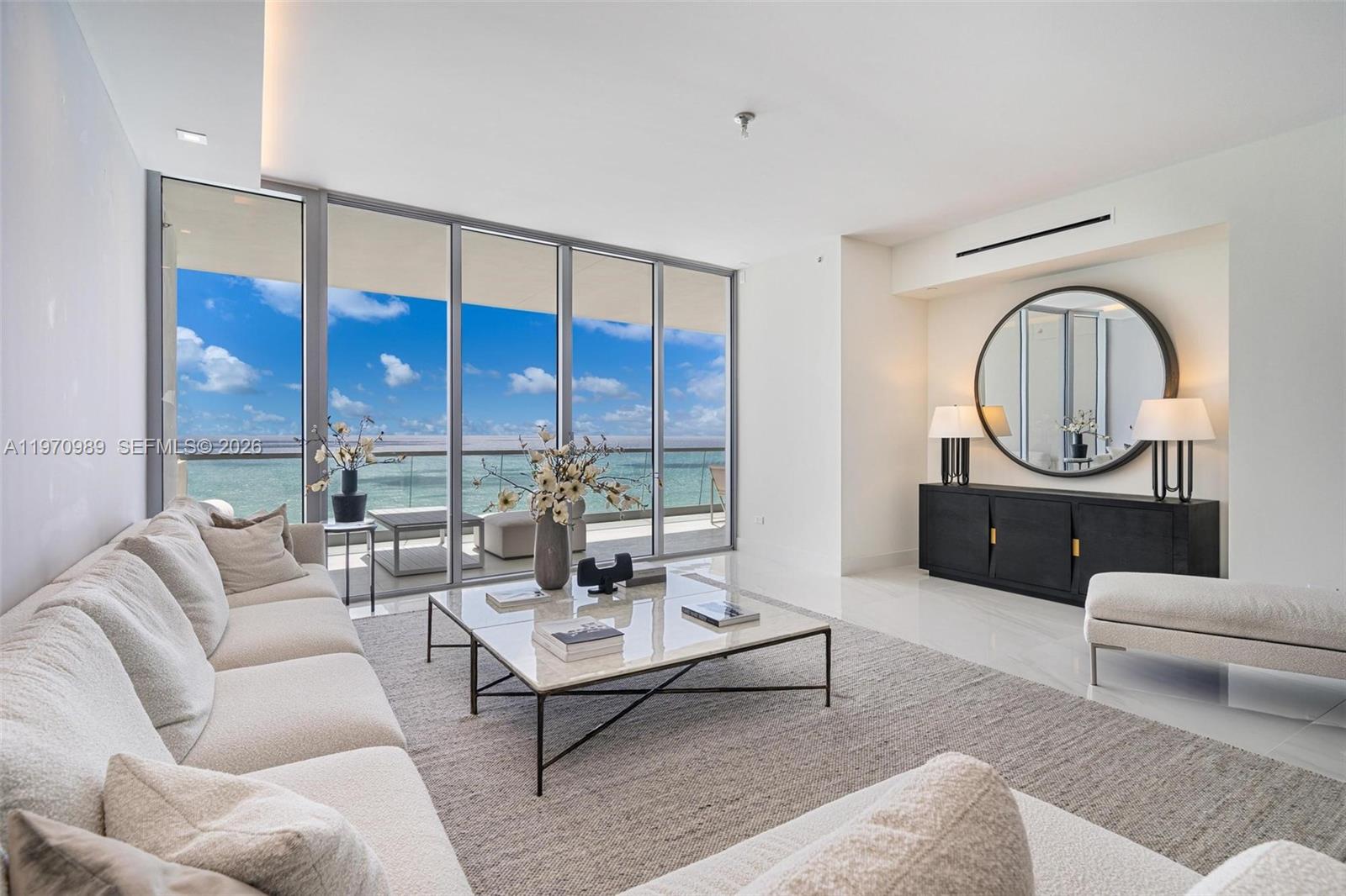 18501 Collins Ave # 2003