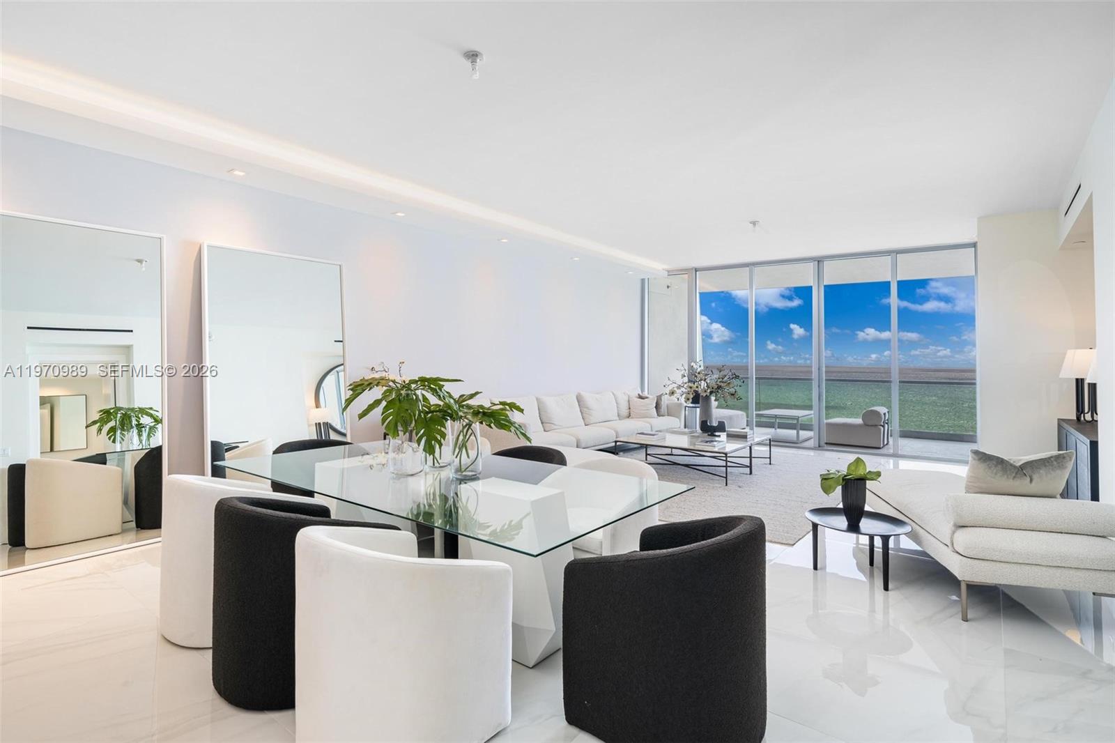 18501 Collins Ave # 2003