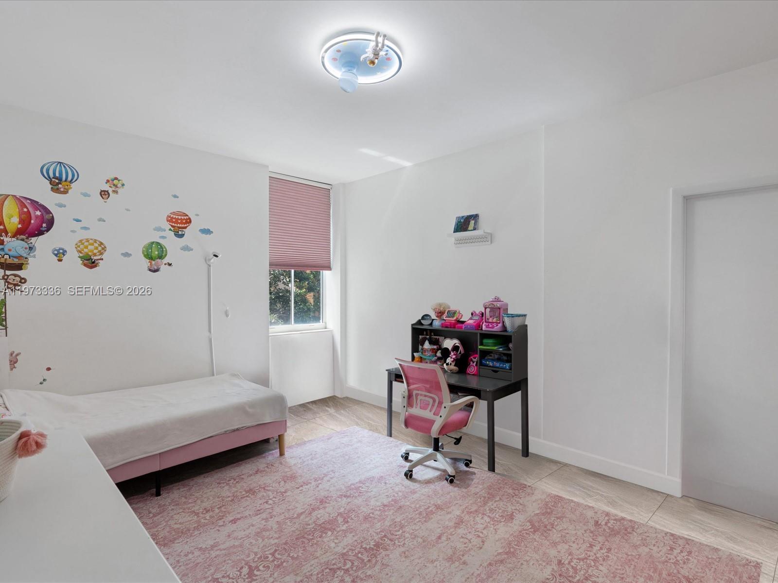 3340 NE 190th St # 204