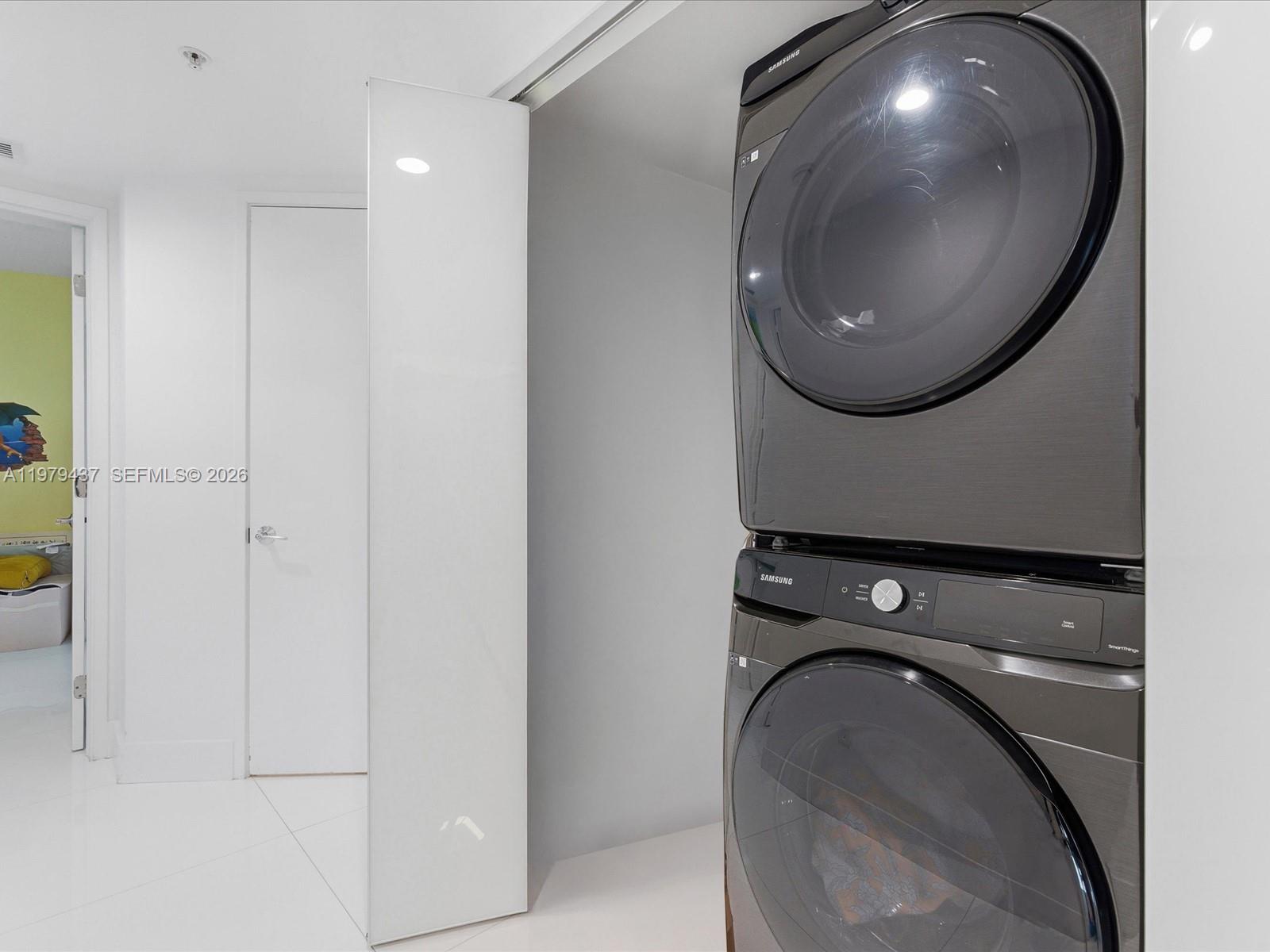 200 Sunny Isles Blvd # 702 Unit: 2-702