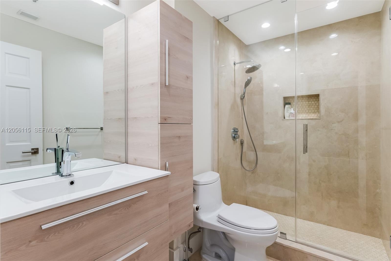 2133 Fisher Island Dr # 2133