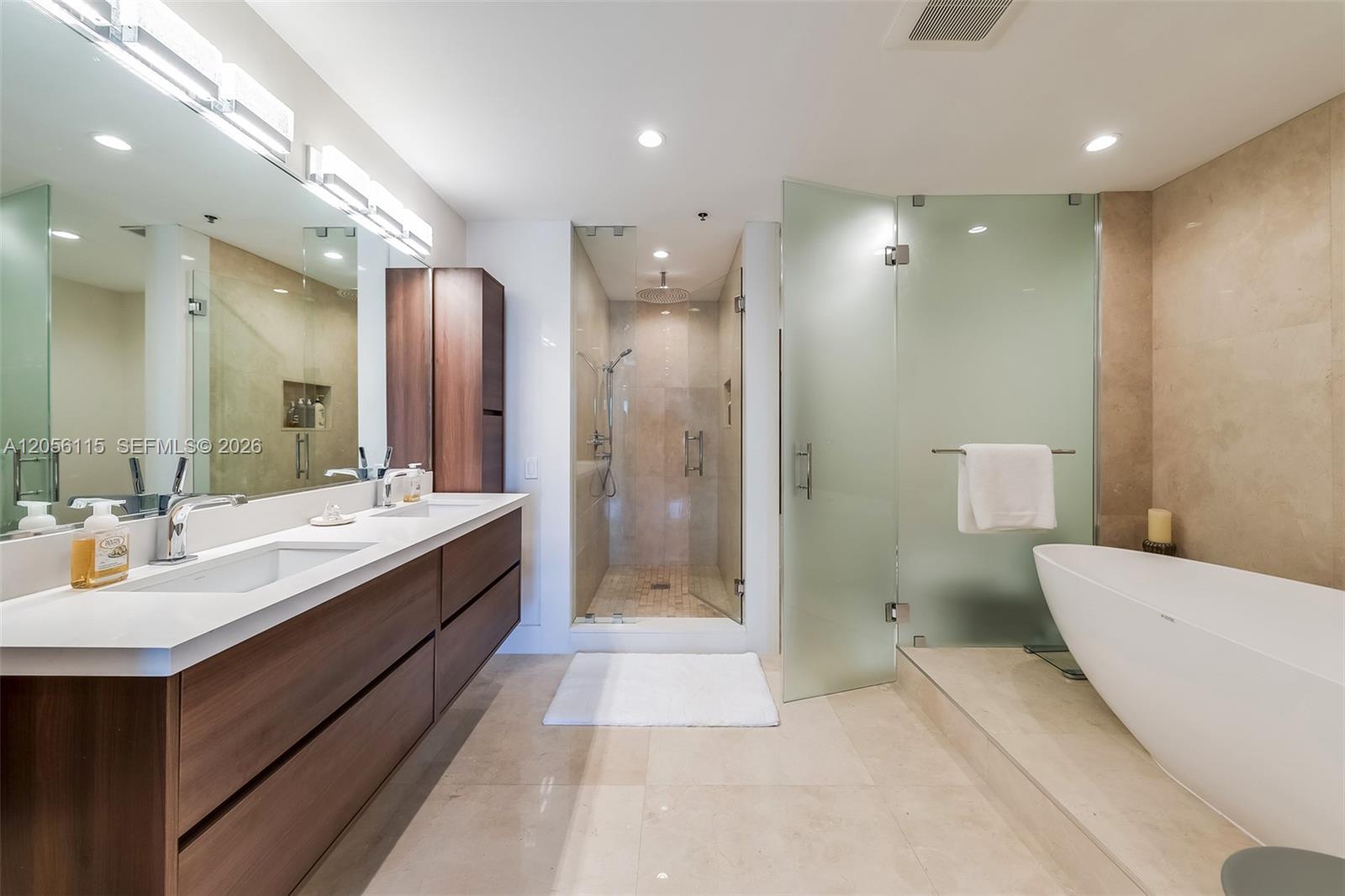 2133 Fisher Island Dr # 2133