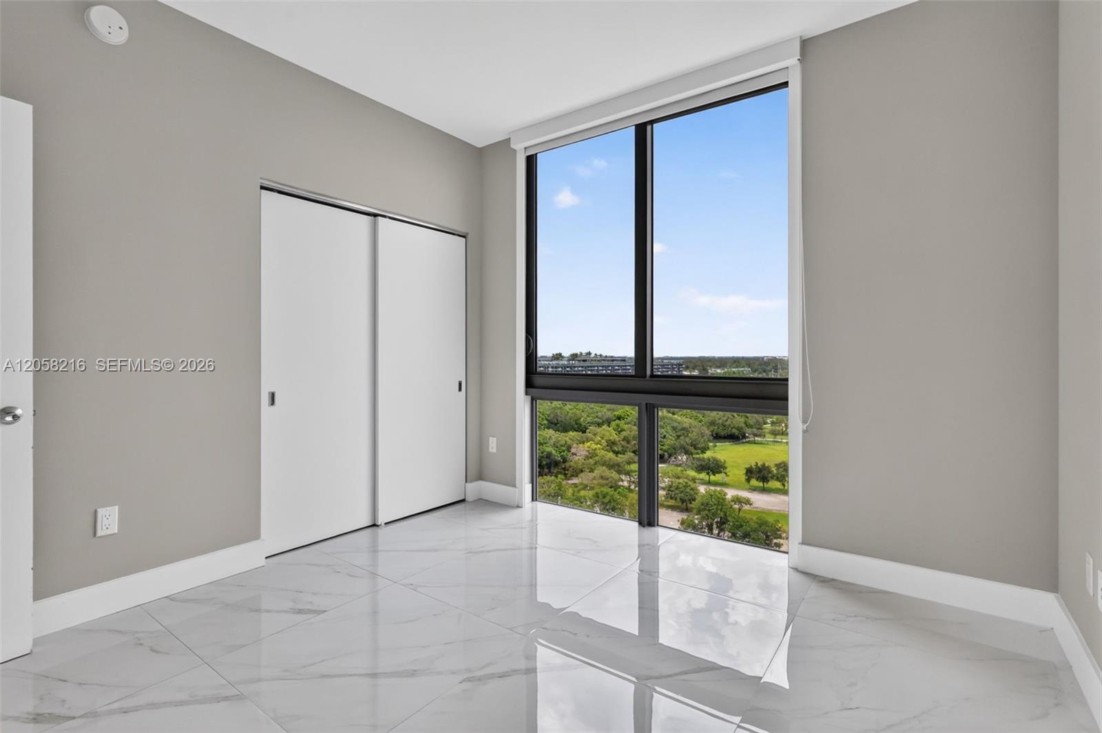 16385 Biscayne Blvd # 1215