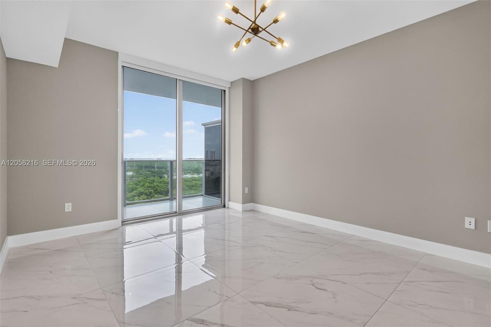 16385 Biscayne Blvd # 1215