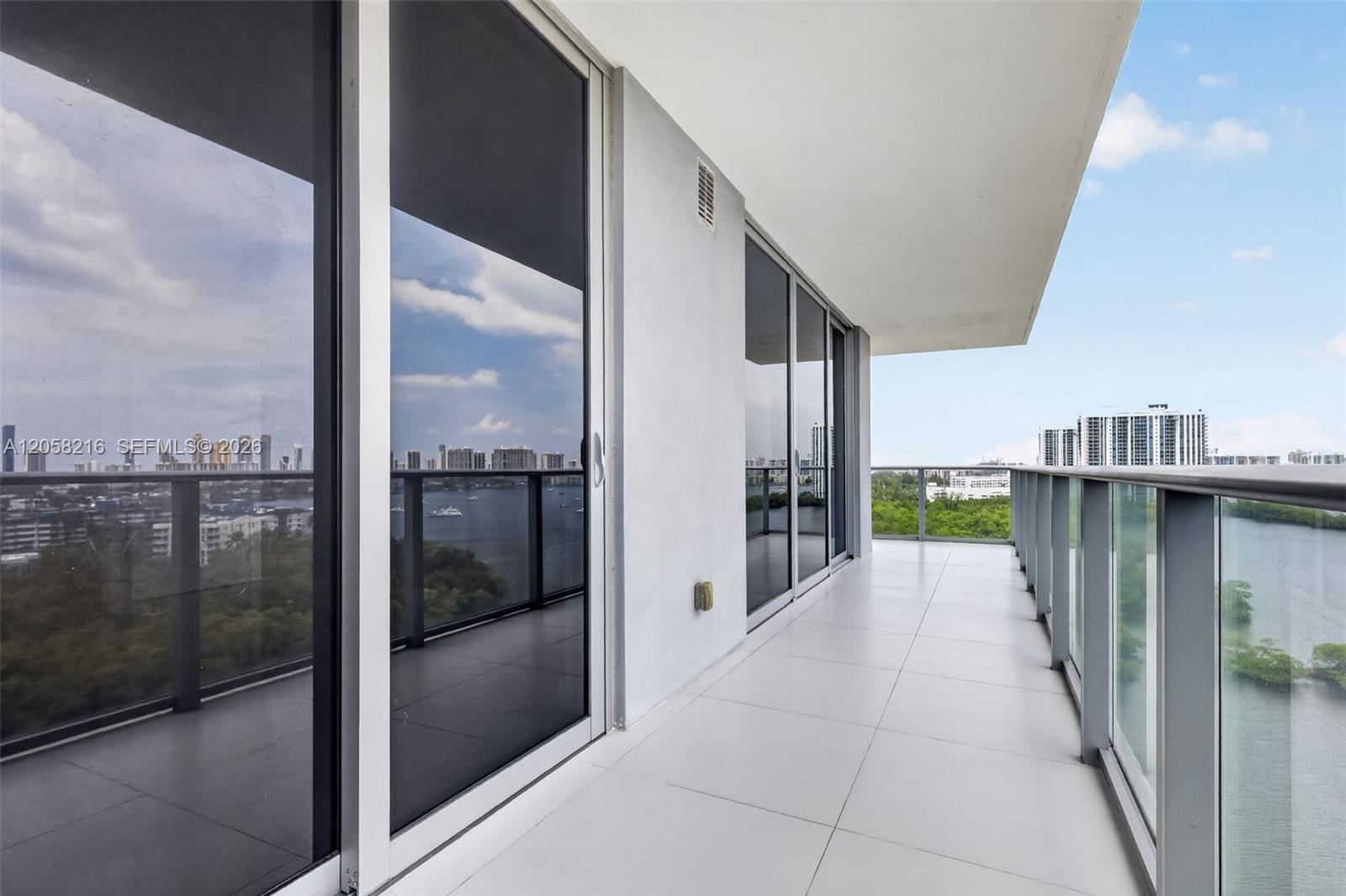 16385 Biscayne Blvd # 1215