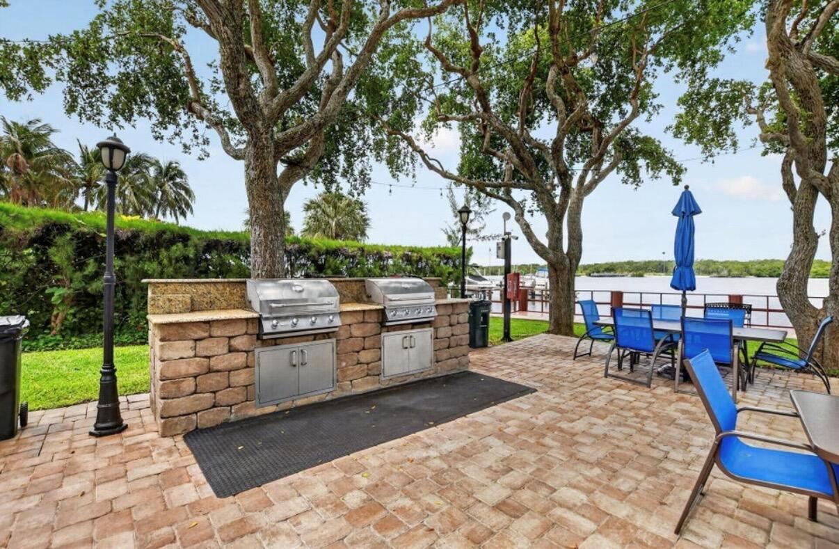 2121 N Ocean Boulevard # 201w