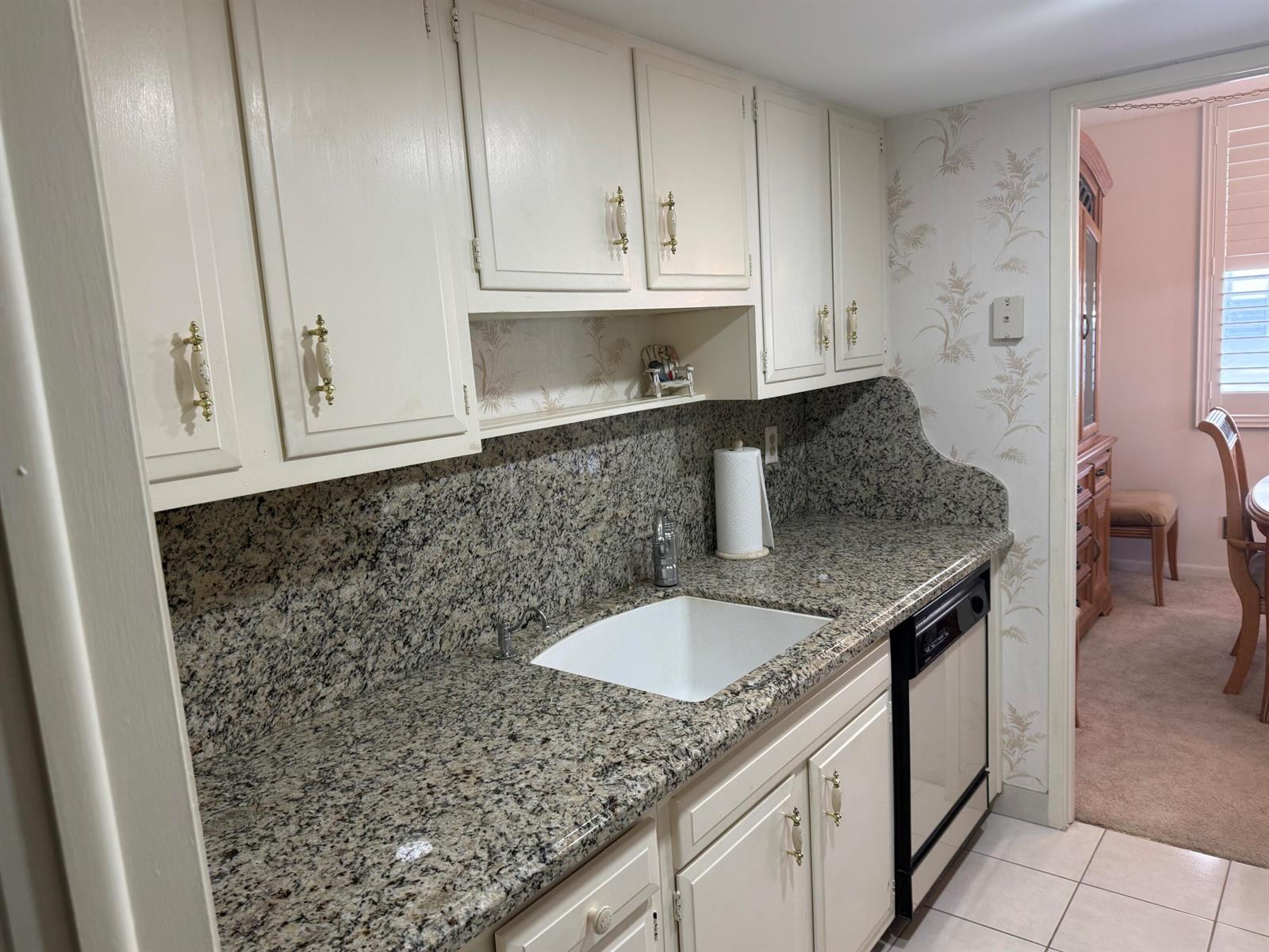 2121 N Ocean Boulevard # 201w