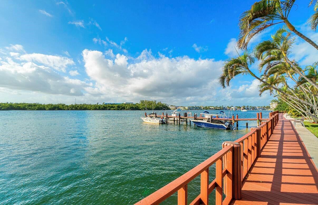 2121 N Ocean Boulevard # 201w