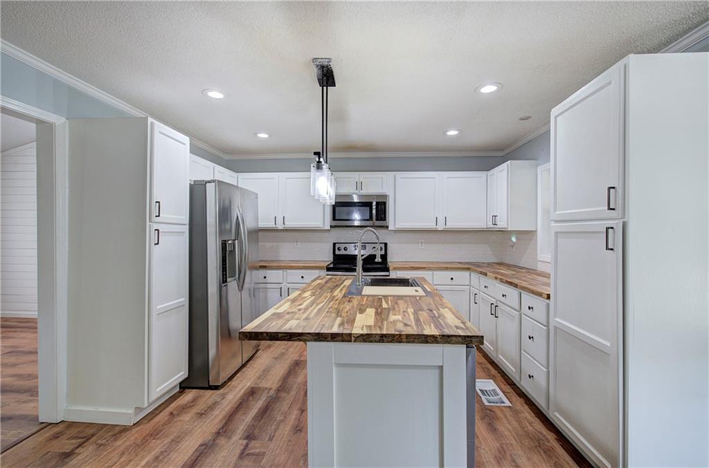 170 Manning Mill Road NW