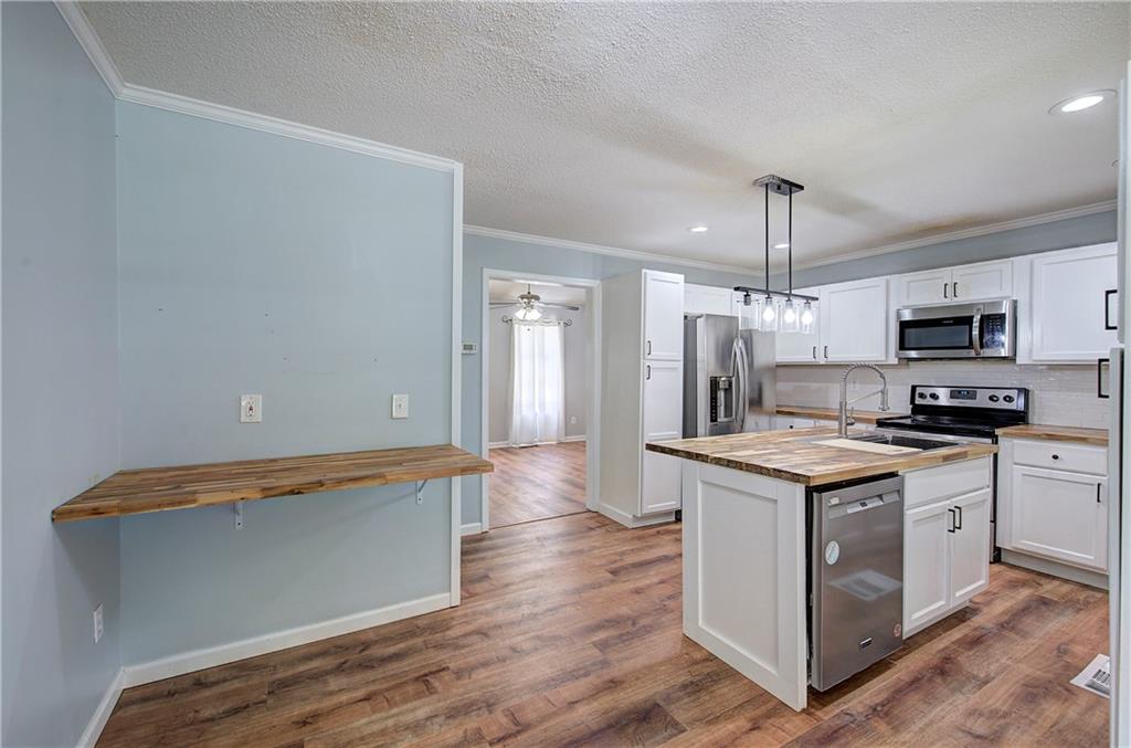 170 Manning Mill Road NW