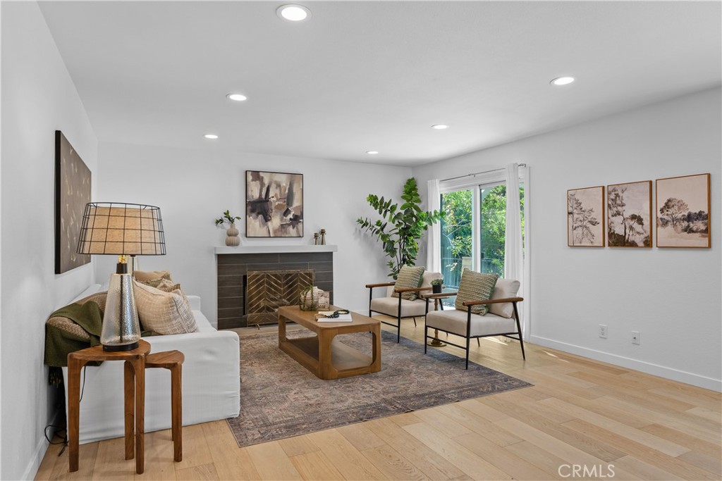 948 Malibu Canyon