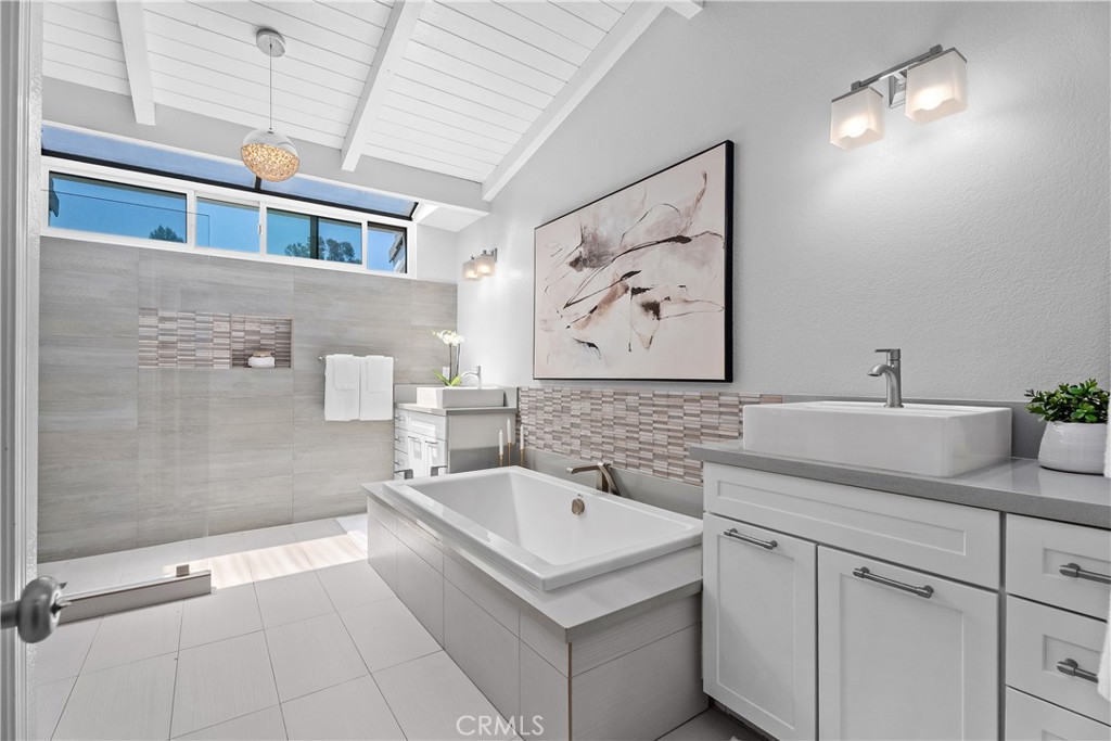 948 Malibu Canyon