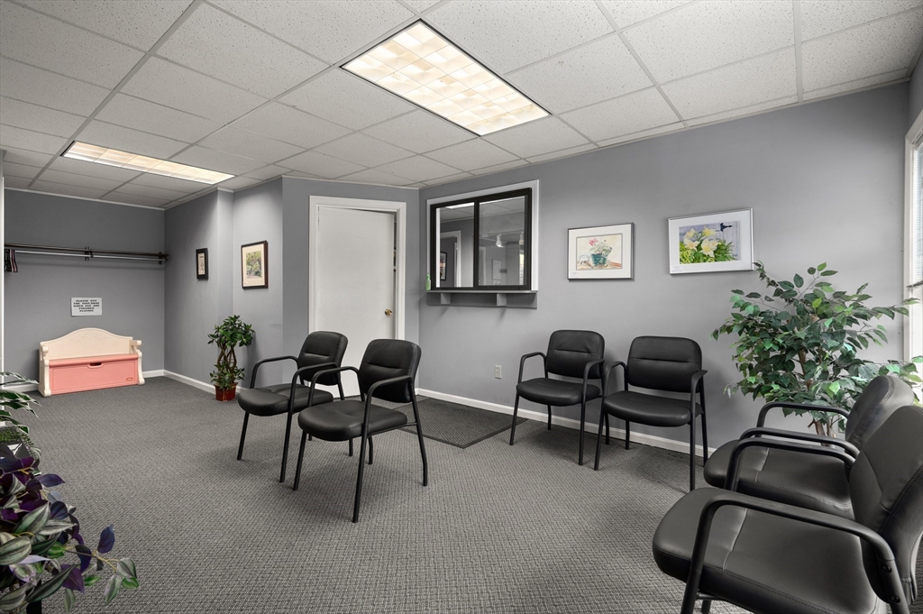 1445 Main St Unit: 17/18