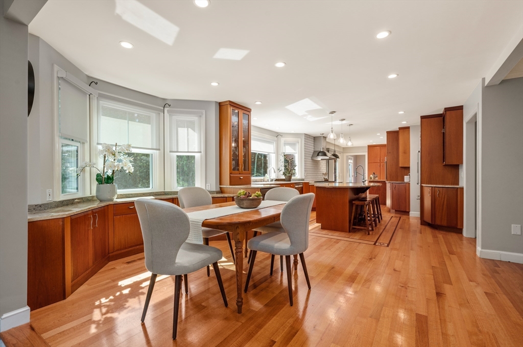 21 Bishops Way
