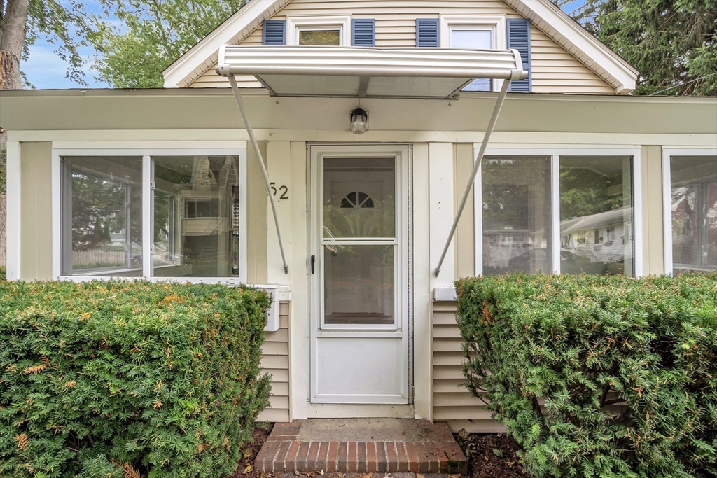 52 Winthrop Avenue