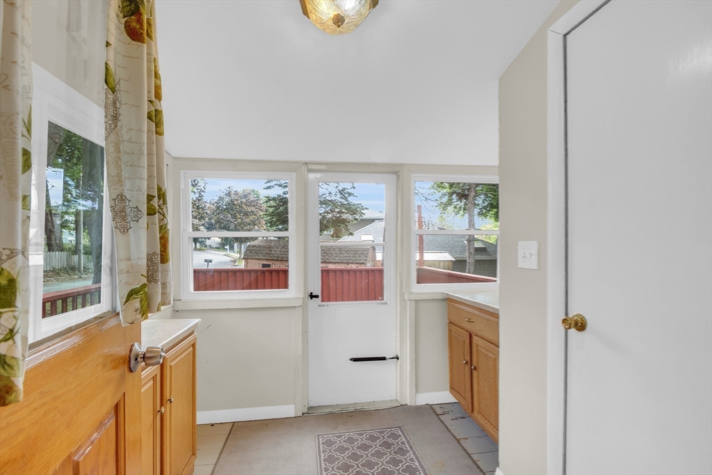 52 Winthrop Avenue