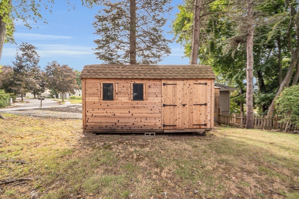 52 Winthrop Avenue